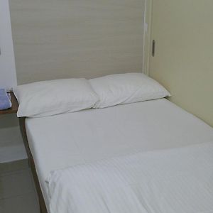 Ruby Star Budget Room With Shared Washroom Access G06